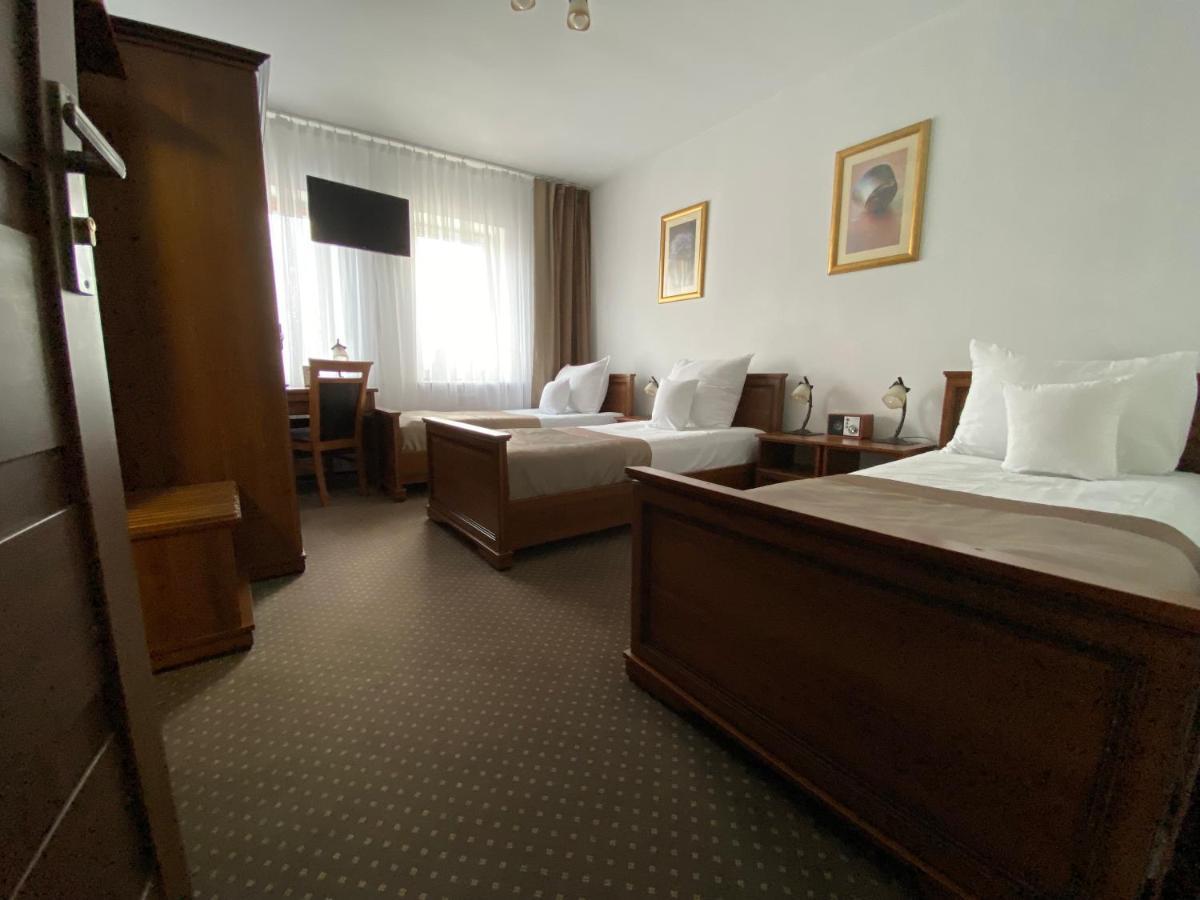 Hotel Constancja Czestochowa Exterior photo